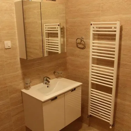 Vela Sollis Apartman Marusici (Split-Dalmatia)