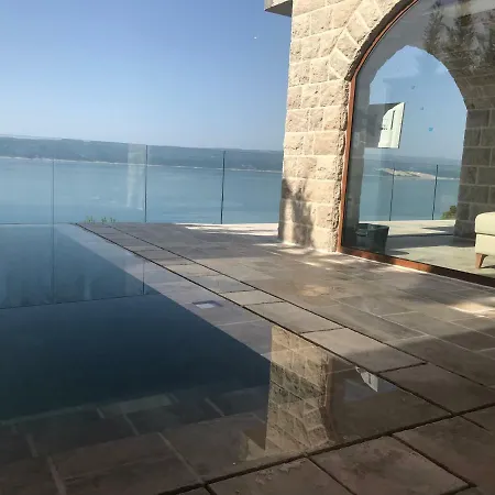Vela Sollis Apartment