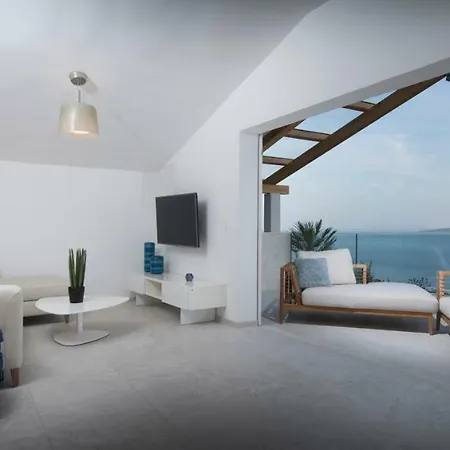 Vela Sollis Apartment *